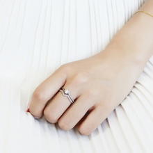 DA350 - Stainless Steel Ring High polished (no plating) Women AAA Grade CZ Clear